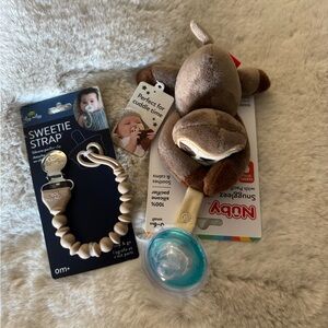 Itzy Ritzy Brown Plush Pacifier Holder with Sweetie Strap